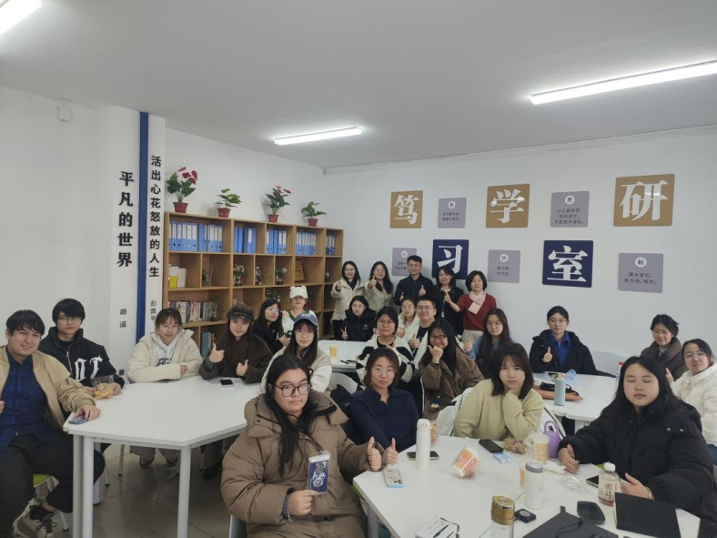 中国教育在线、学习强国等媒体报道我校“数字营销与老字号品牌活化创新”微专业