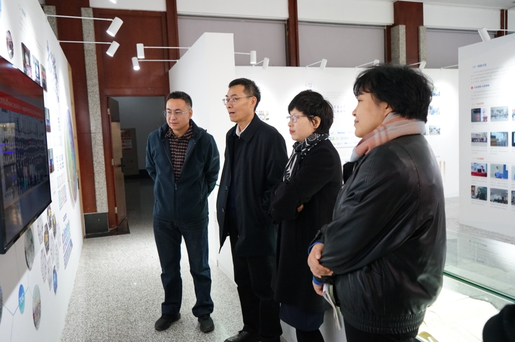 校领导调研指导机械工程学院“冷暖天商  专业发展历程及办学成果展”