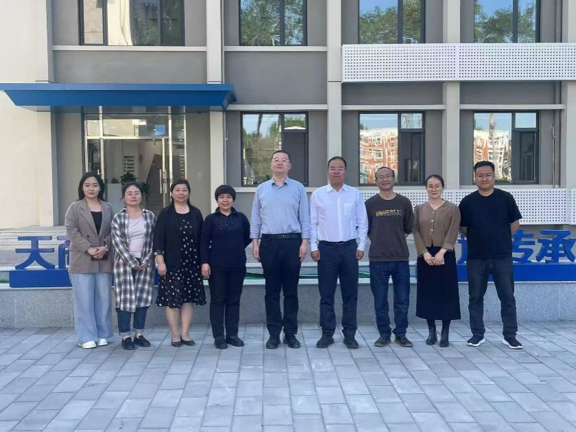 【夏季冲刺·促就业】信息工程学院赴天津伍创电子商务有限公司走访调研