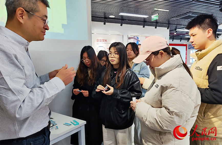 人民网报道我校通过老字号专项工作赋能教育教学创新实践